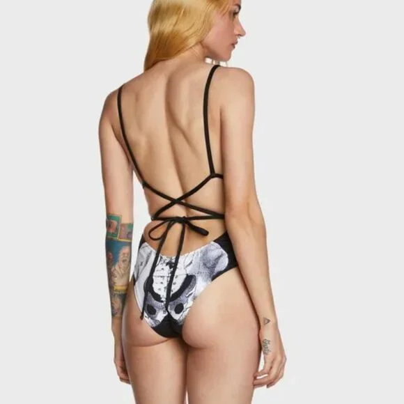 NEW NWT Dolls Kill Towers Skeleton Swimsuit Size M Medium - Picture 3 of 11